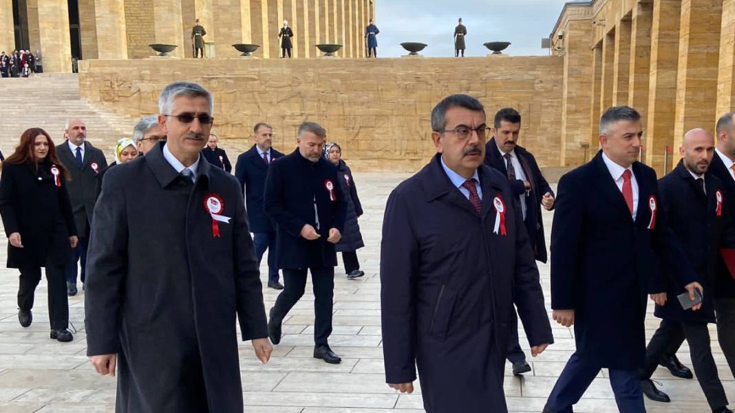 81 ilden öğretmenler akın etti: Başöğretmene kutlu ziyaret 3